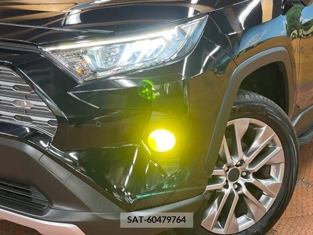 Toyota RAV4 2021-11 393582-12