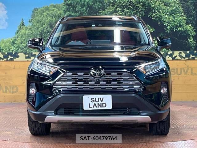 Toyota RAV4 2021-11 393582-14