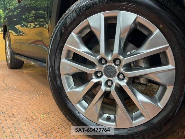 Toyota RAV4 2021-11 393582-13