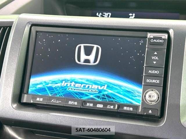 Honda e 2010-08 385381-3