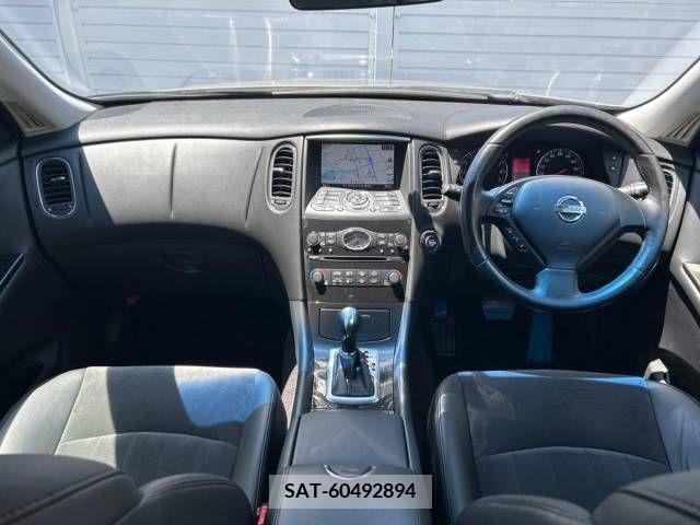 Nissan SKYLINE CROSSOVER 2010-03 385984-1