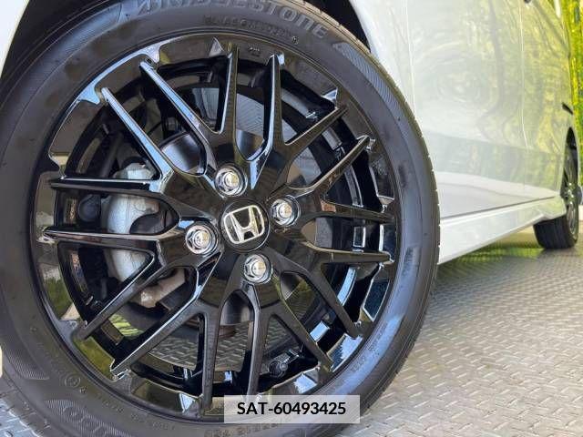 Honda N BOX CUSTOM 2022-02 336234-13