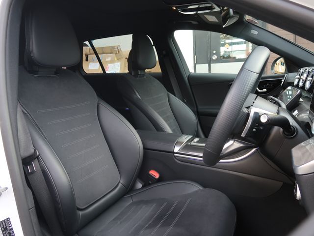 Mercedes Benz C-CLASS 2022-08 17477-25