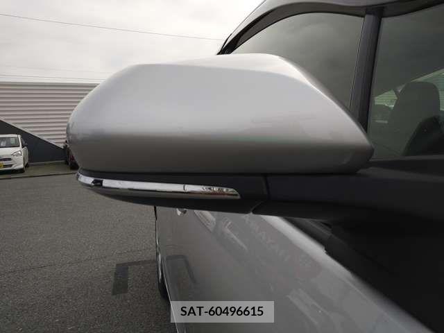 Toyota PRIUS 2020-05 282253-11