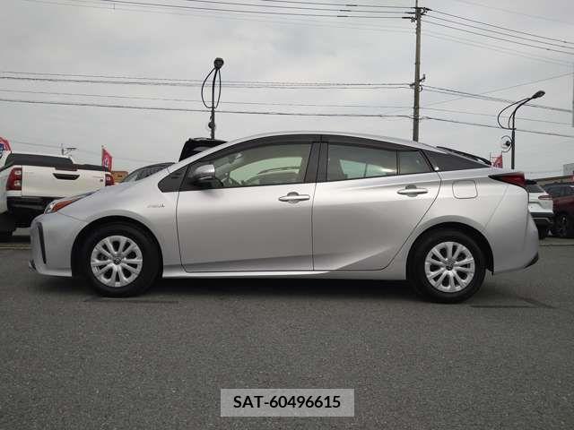 Toyota PRIUS 2020-05 282253-7