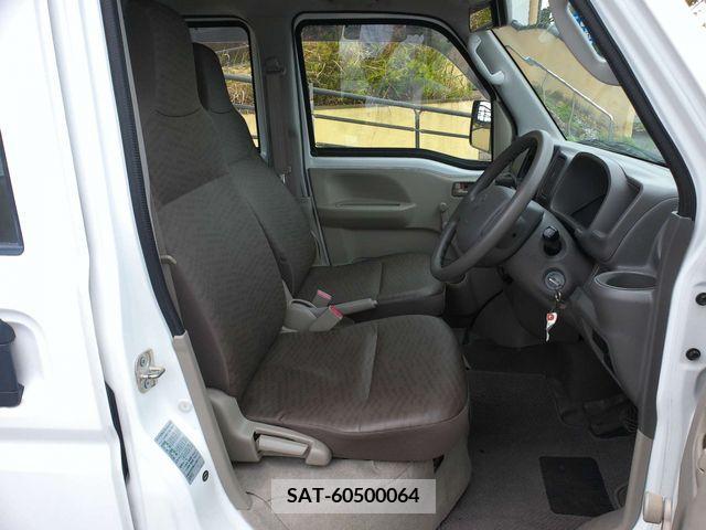 Suzuki EVERY 2017-03 236532-3