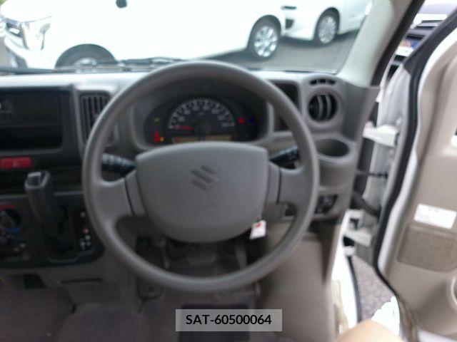Suzuki EVERY 2017-03 236532-8