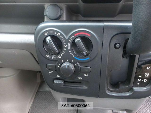 Suzuki EVERY 2017-03 236532-5