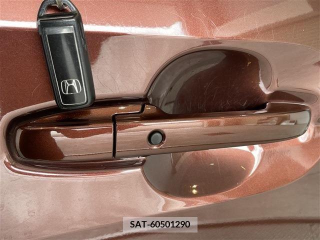 Honda N BOX 2021-07 200851-15