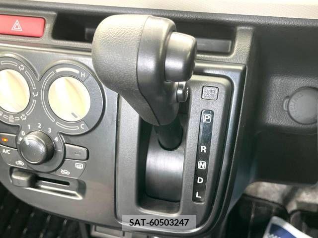Suzuki ALTO 2017-01 305043-19