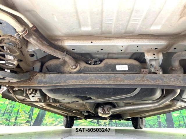 Suzuki ALTO 2017-01 305043-18