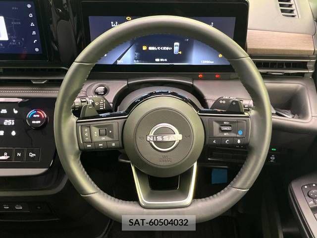 Nissan SERENA 2023-03 332726-12