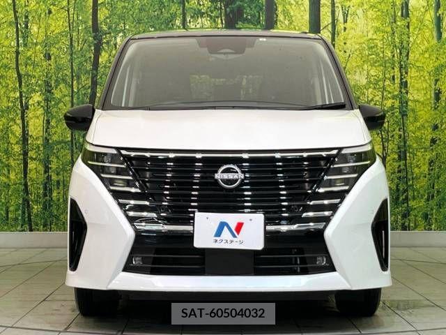 Nissan SERENA 2023-03 332726-15