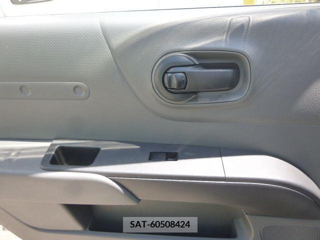 Nissan AD VAN 2018-06 353185-18