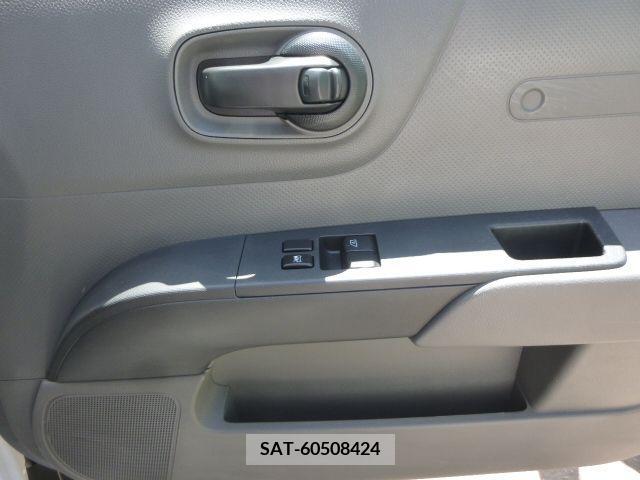 Nissan AD VAN 2018-06 353185-17