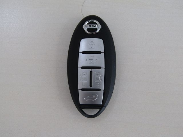 Nissan ELGRAND 2019-07 192512-24