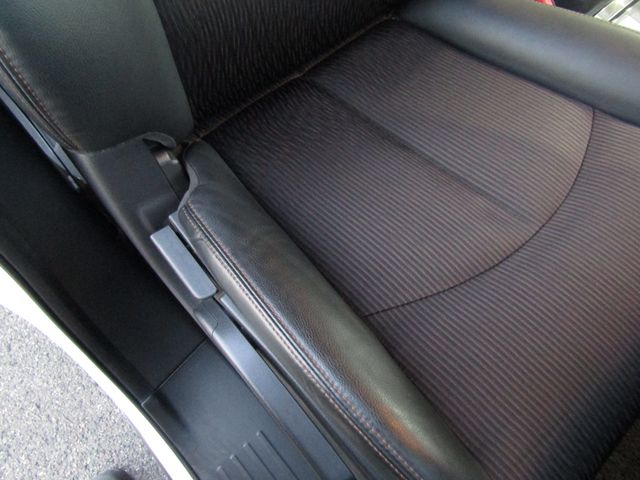 Nissan ELGRAND 2019-07 192512-10