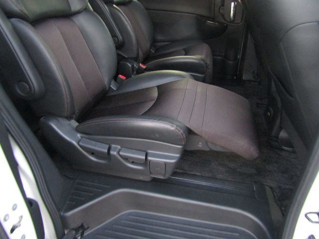 Nissan ELGRAND 2019-07 192512-12