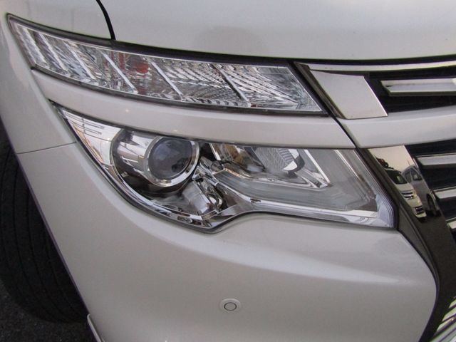 Nissan ELGRAND 2019-07 192512-22