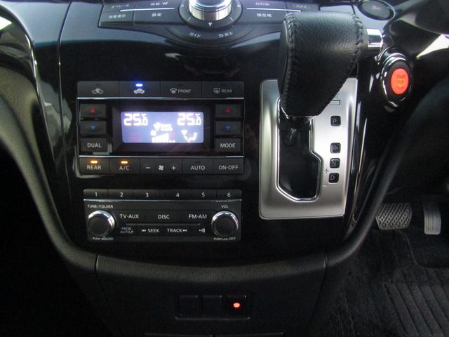 Nissan ELGRAND 2019-07 192512-19