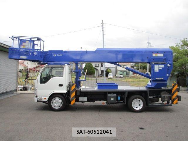 Isuzu ELF TRUCK 2019-04 446126-4