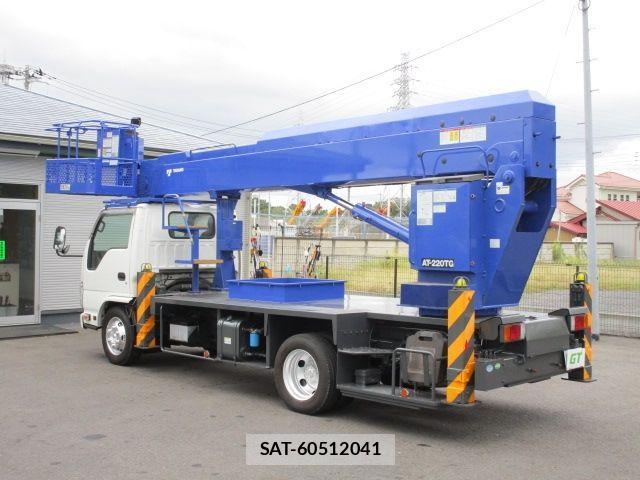Isuzu ELF TRUCK 2019-04 446126-2