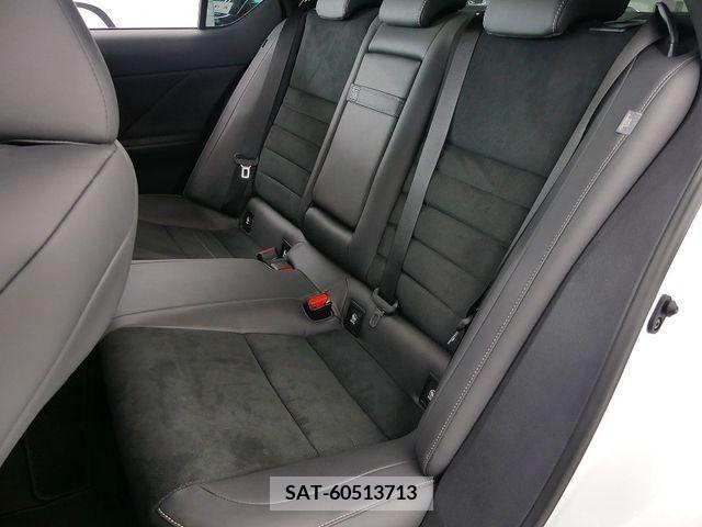 Lexus IS 2023-06 316801-17