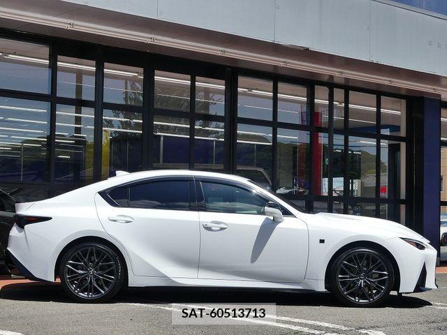Lexus IS 2023-06 316801-6