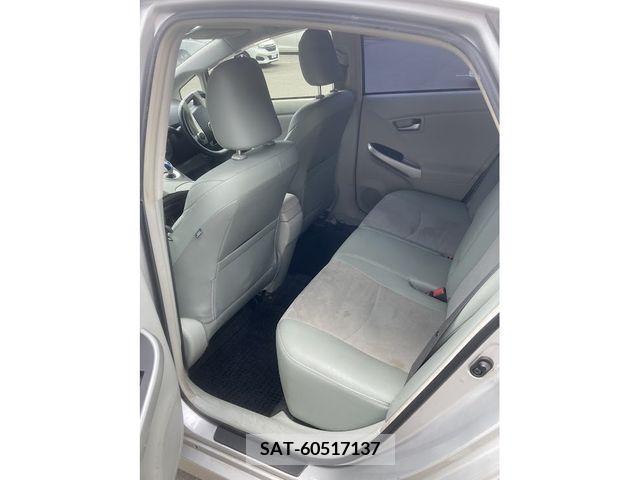 Toyota PRIUS PHV 2013-09 327354-8