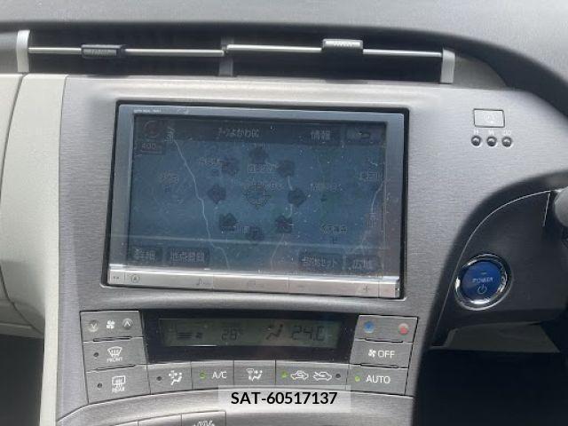 Toyota PRIUS PHV 2013-09 327354-13