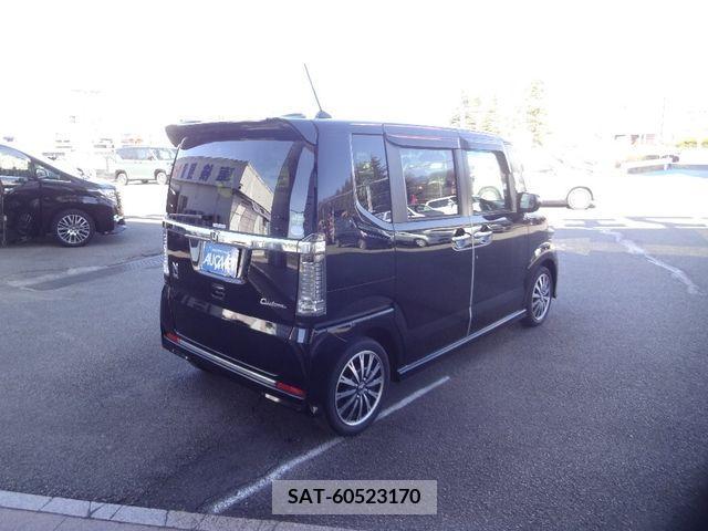 Honda N BOX CUSTOM 2017-07 213738-1