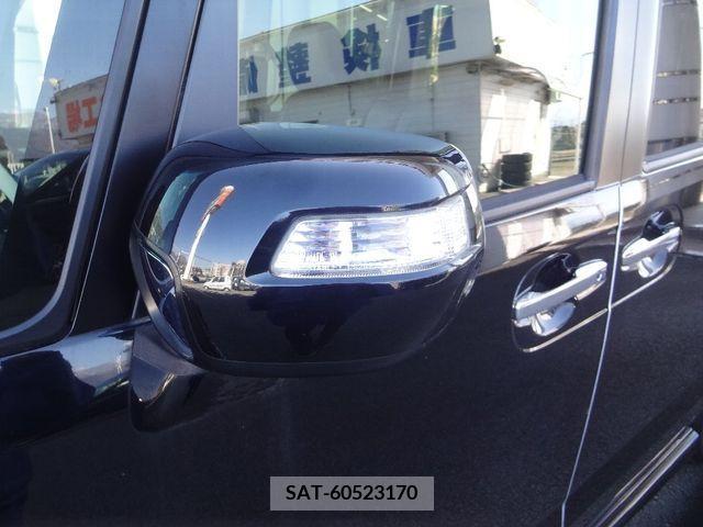 Honda N BOX CUSTOM 2017-07 213738-25