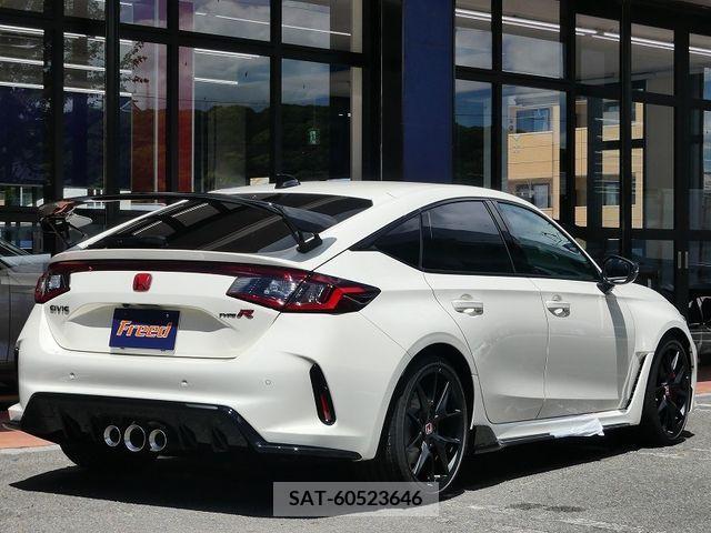 Honda CIVIC 2024-07 357930-1