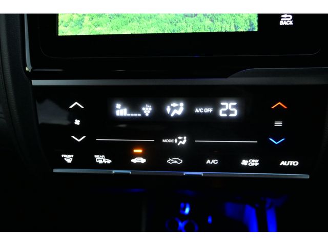 Honda FIT HYBRID 2019-05 185936-14