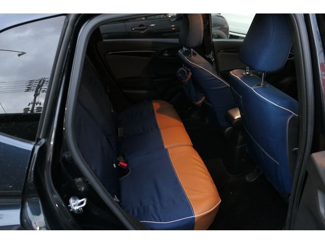 Honda FIT HYBRID 2019-05 185936-27