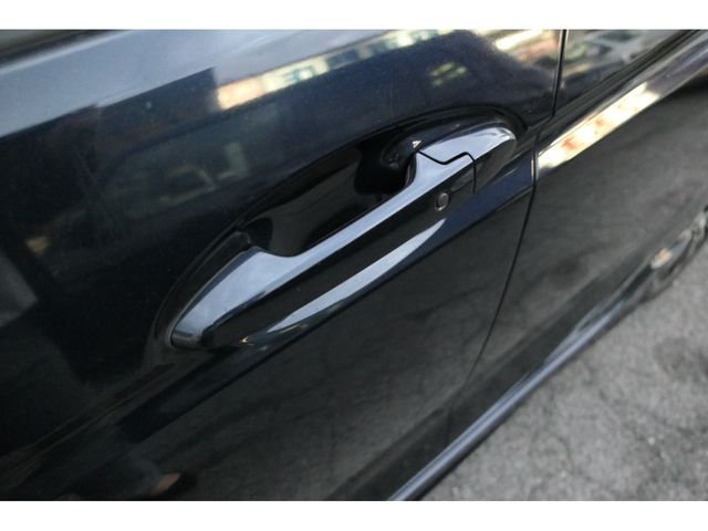 Honda FIT HYBRID 2019-05 185936-8