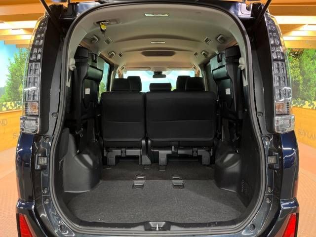 Toyota VOXY 2016-12 16238-13