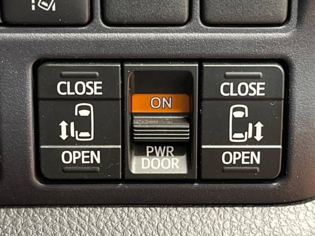 Toyota VOXY 2016-12 16238-5