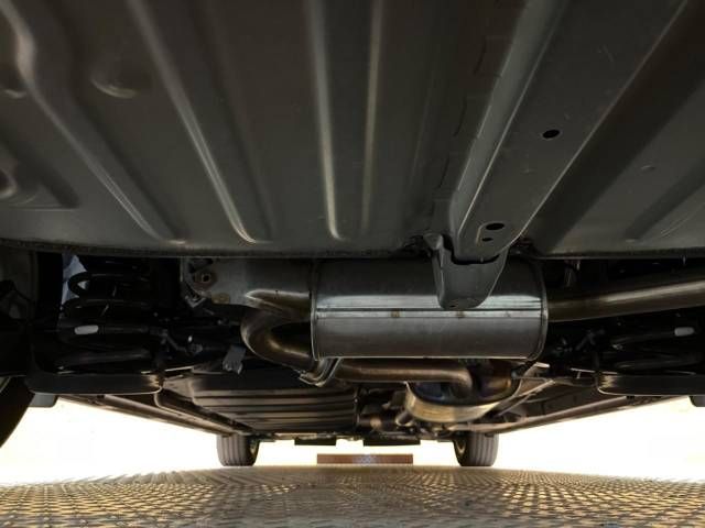 Toyota VOXY 2016-12 16238-19