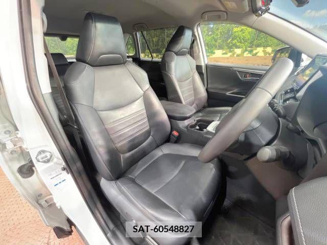 Toyota RAV4 2019-08 366924-14
