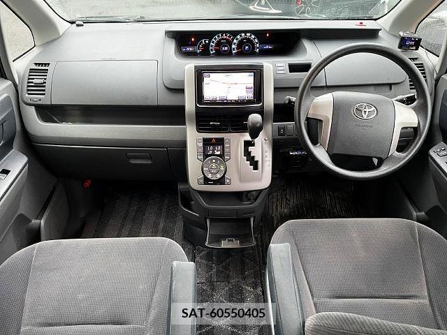 Toyota VOXY 2009-07 326857-1