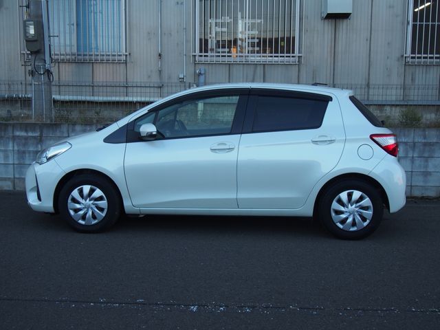 Toyota VITZ 2017-05 15426-18