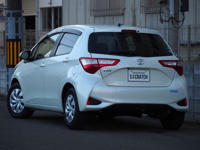 Toyota VITZ 2017-05 15426-2