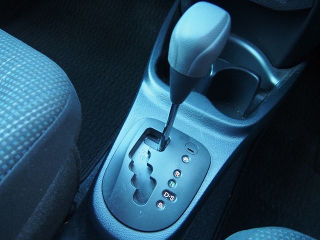 Toyota VITZ 2017-05 15426-11