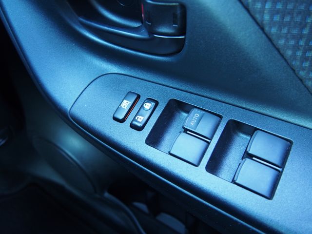 Toyota VITZ 2017-05 15426-13