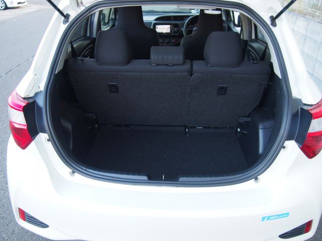 Toyota VITZ 2017-05 15426-7