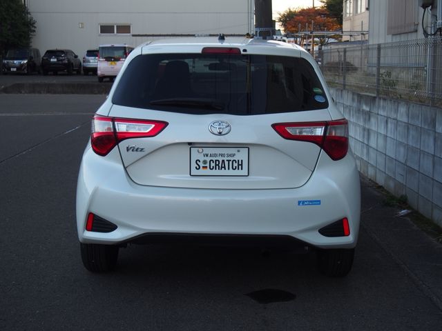 Toyota VITZ 2017-05 15426-19
