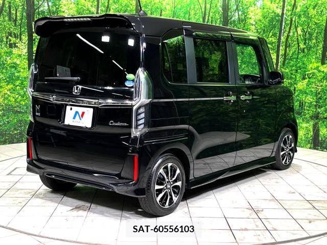 Honda N BOX 2019-01 364529-17
