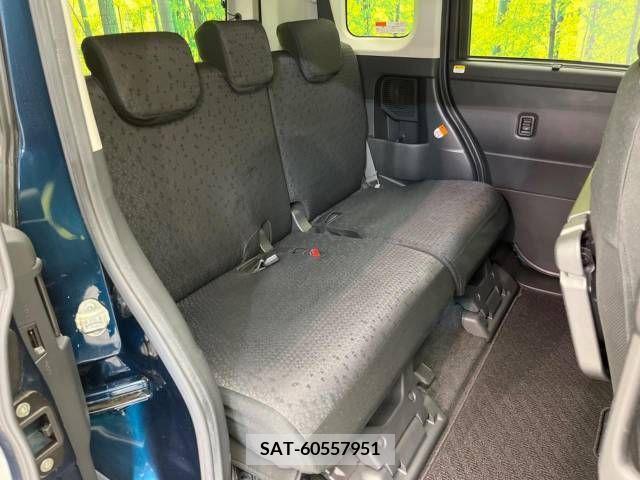Toyota ROOMY 2017-10 283720-9