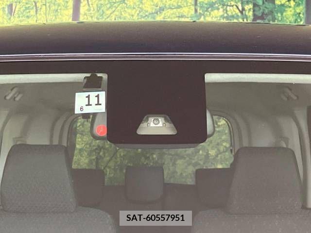 Toyota ROOMY 2017-10 283720-3